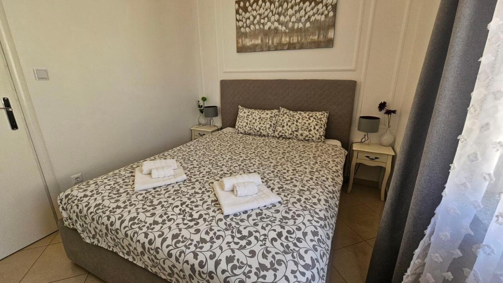 Apartman Moris Malinska Bagian luar foto